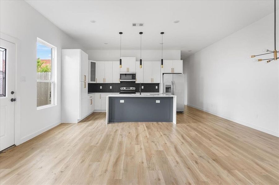 Furnished interior view inside a new home in , Dallas (Image 4).