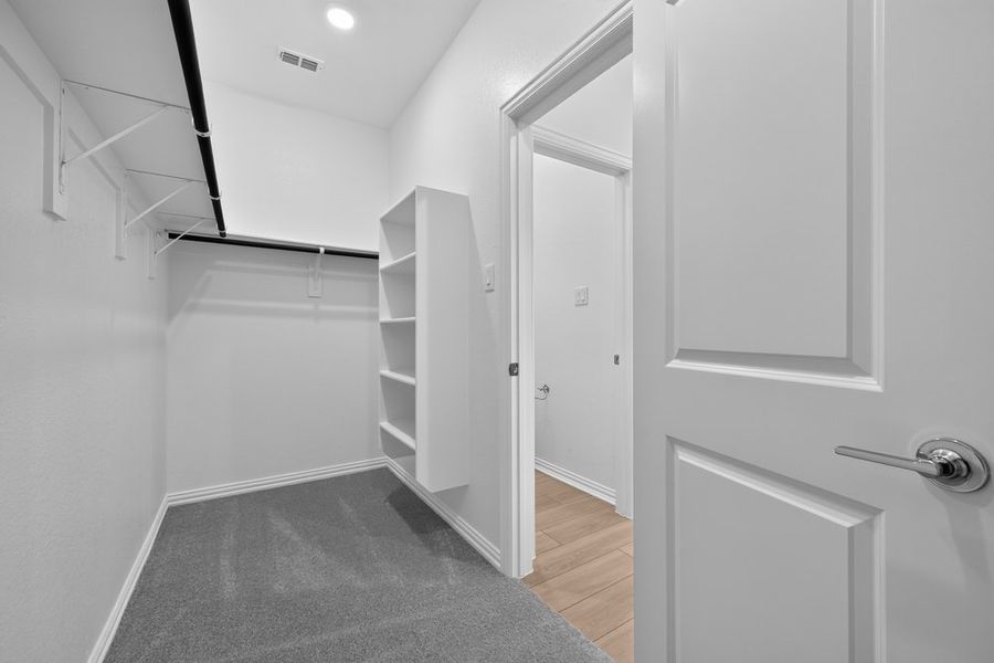 Image 34 of a home in River Ridge.