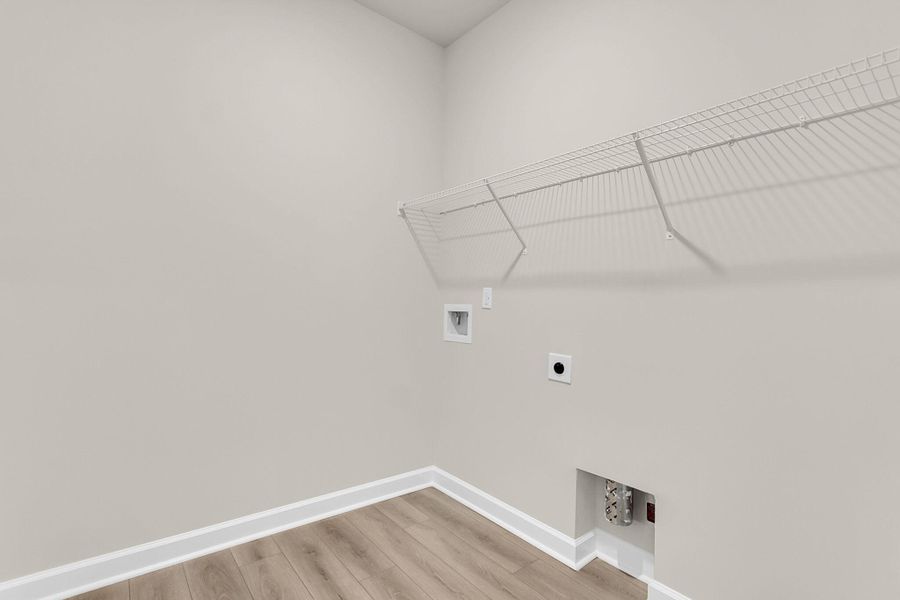 Spacious, unfurnished interior of a new home in Tea Farm, Ravenel (Image 31).