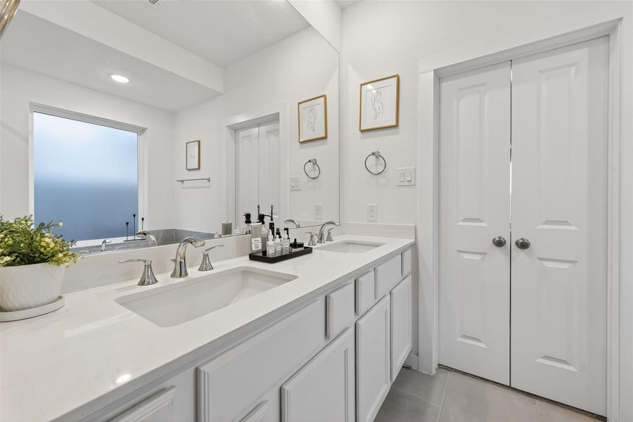 Furnished interior view inside a new home in , Arcola (Image 12).