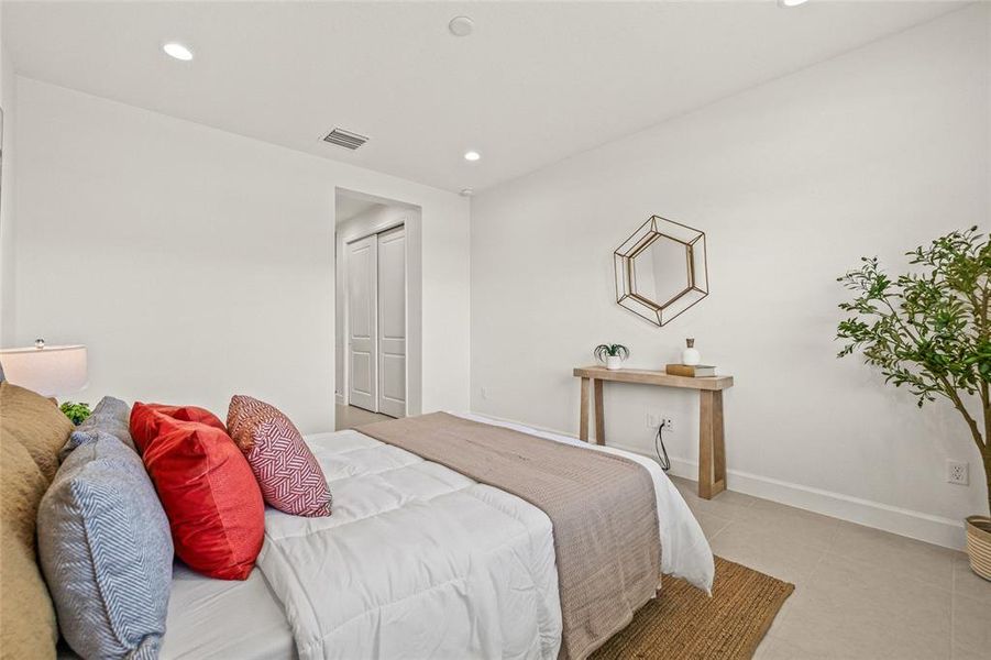 Furnished interior view inside a new home in Valencia Ridge, Wesley Chapel (Image 7).