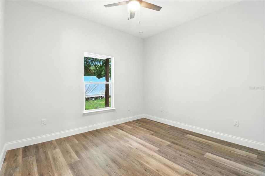 Spacious, unfurnished interior of a new home in , Citrus Springs (Image 19).