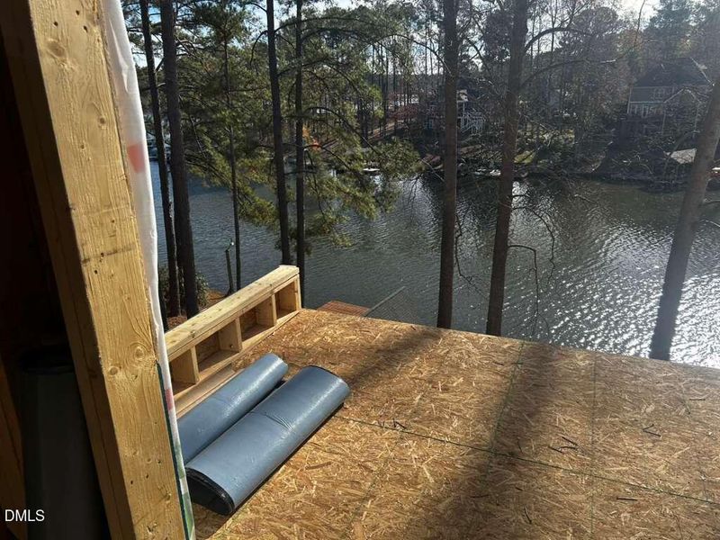 2nd floor loft balcony