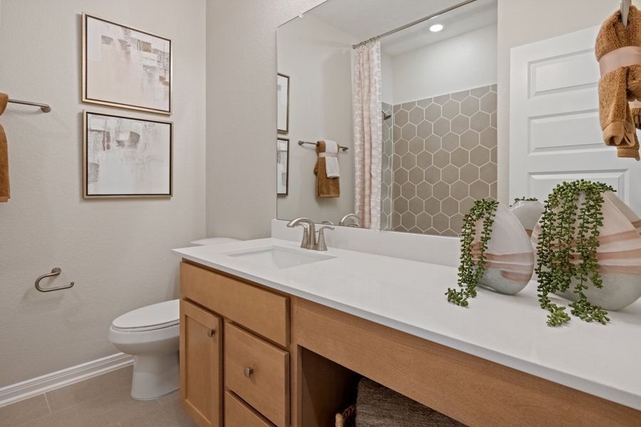 Representative furnished interior of a home built from the 1675 Modeled by KB Home in Sagecrest Preserve, Conroe (Image 11). Representative furnished interior of a home built from the 1675 Modeled by KB Home in Sagecrest Preserve, Conroe (Image 11).