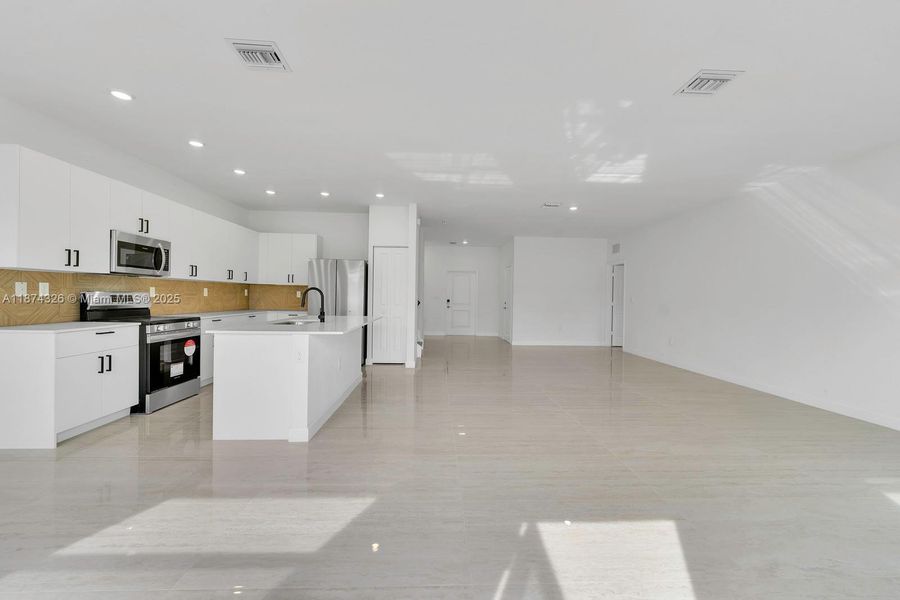 Image 30 of a home in . Image 30 of a home in .