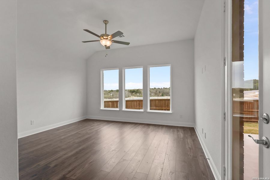Spacious, unfurnished interior of a new home in Homestead, Schertz (Image 28). Spacious, unfurnished interior of a new home in Homestead, Schertz (Image 28).