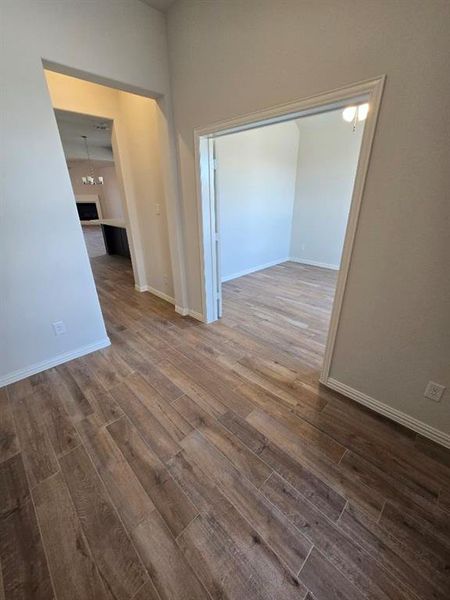 Spacious, unfurnished interior of a new home in Morningstar, Aledo (Image 7).