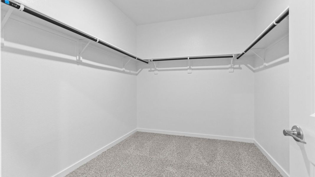 Spacious, unfurnished interior of a new home in Evergreen, Rosenberg (Image 21).
