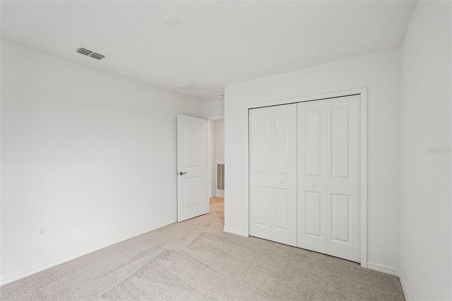 Spacious, unfurnished interior of a new home in Southpointe, Palmetto (Image 16). Spacious, unfurnished interior of a new home in Southpointe, Palmetto (Image 16).