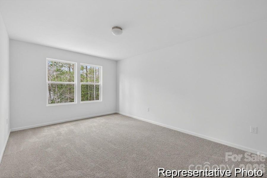 Spacious, unfurnished interior of a new home in Beaver Creek, Statesville (Image 19).