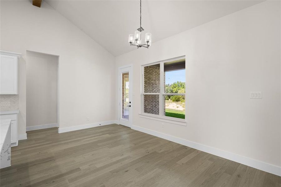 2001 Woodland- Dining-1 2001 Woodland- Dining-1