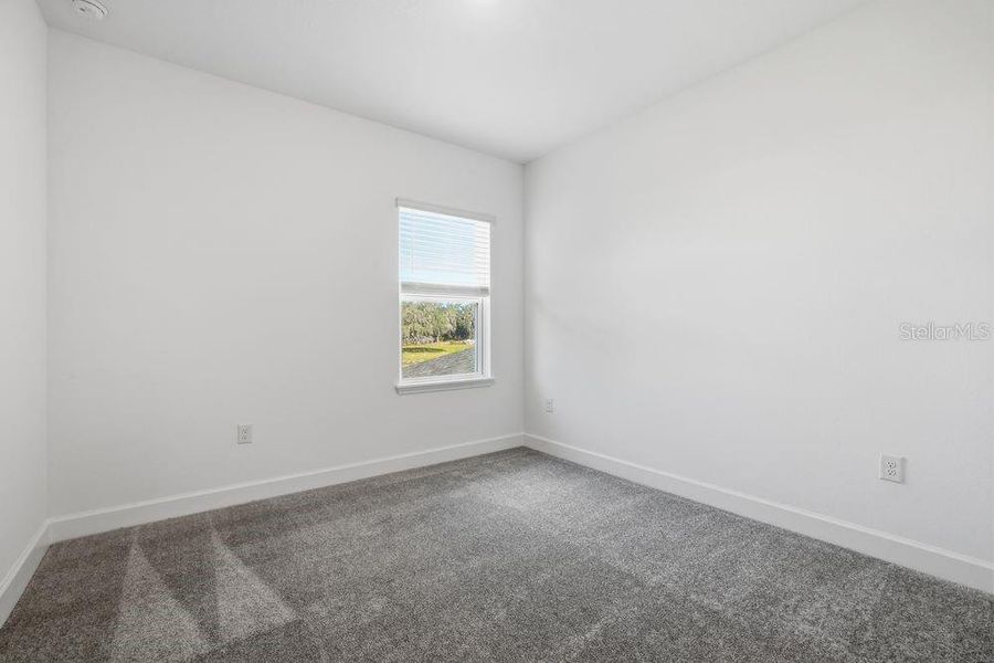 Spacious, unfurnished interior of a new home in Timber Ridge, Plant City (Image 25).