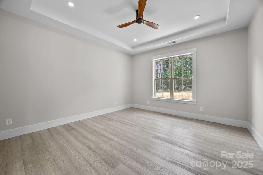 Spacious, unfurnished interior of a new home in , Peachland (Image 33). Spacious, unfurnished interior of a new home in , Peachland (Image 33).