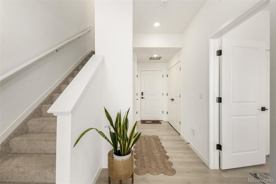 Spacious, unfurnished interior of a new home in , Broomfield (Image 20).