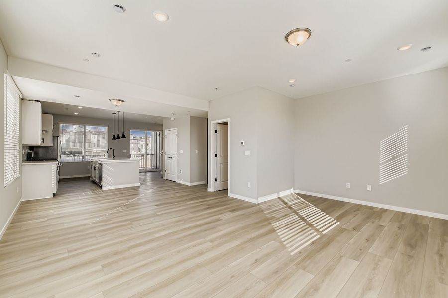 1,983sf New Home in Broomfield, CO. - Slide 10 1,983sf New Home in Broomfield, CO. - Slide 10