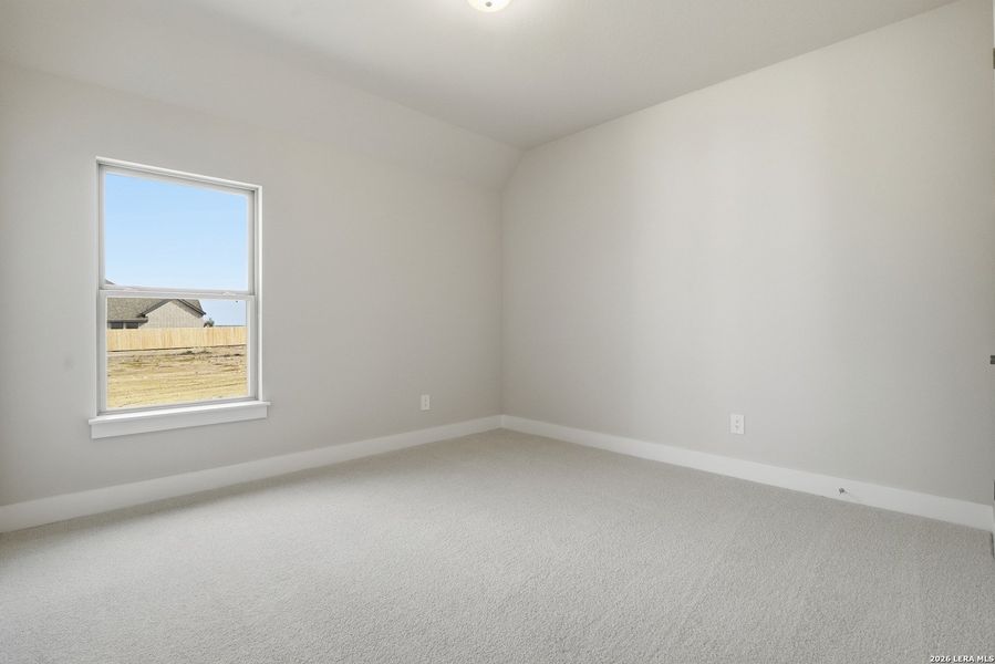 Spacious, unfurnished interior of a new home in Haby Hill 60s, San Antonio (Image 42).