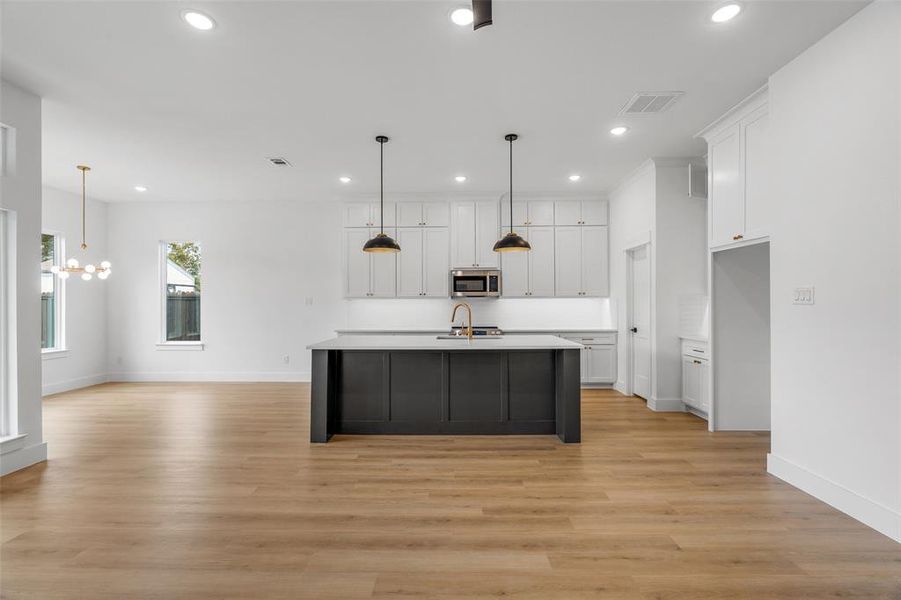 Image 22 of a home in .