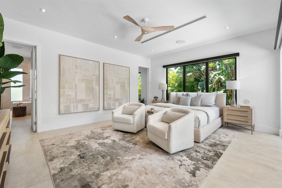Furnished interior view inside a new home in , Fort Lauderdale (Image 6).