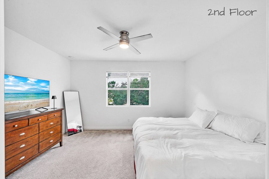 18 Primary Bedroom (3)