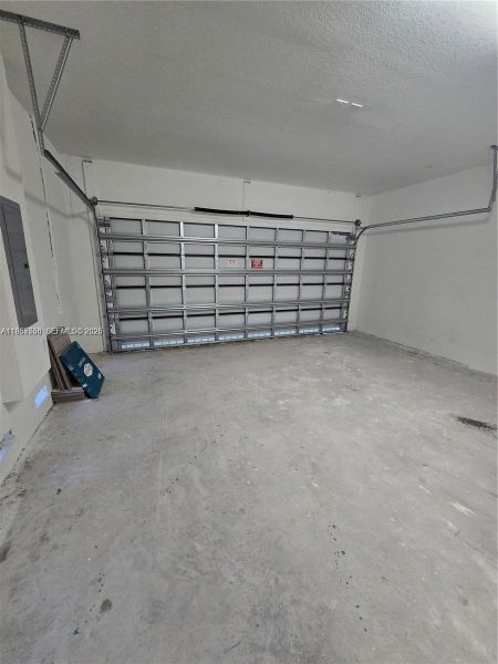 Image 81 of a home in .