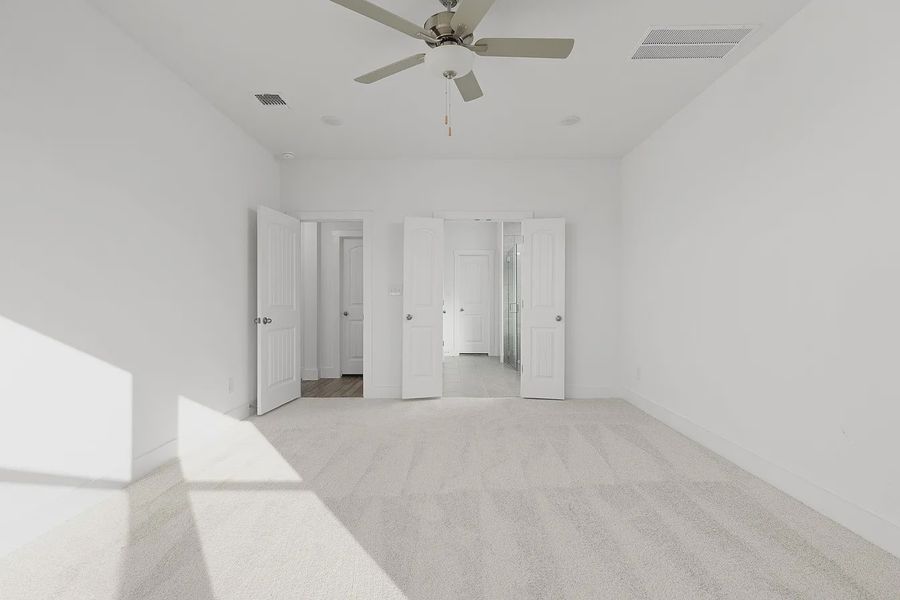 Spacious, unfurnished interior of a new home in Enclave at Cele, Pflugerville (Image 28).