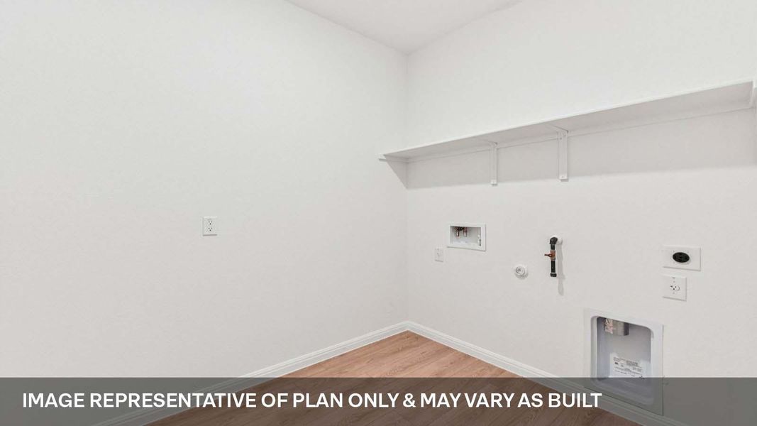 Spacious, unfurnished interior of a new home in Bar W Ranch, Leander (Image 13).