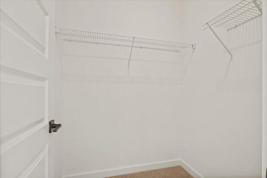 Spacious, unfurnished interior of a new home in , Gainesville (Image 45).