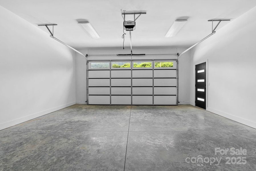 Image 39 of a home in .