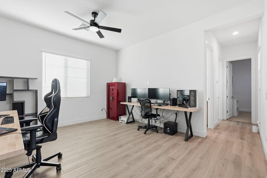 037_ListerPros 037_ListerPros