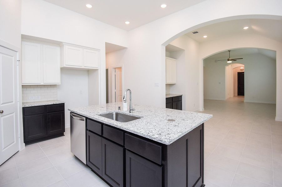 The divine 'Preston' floor plan emphasizes the timeless beauty and versatility of maximum use of open space, linking the most traveled common areas in one easy glance. Refrigerator is included.