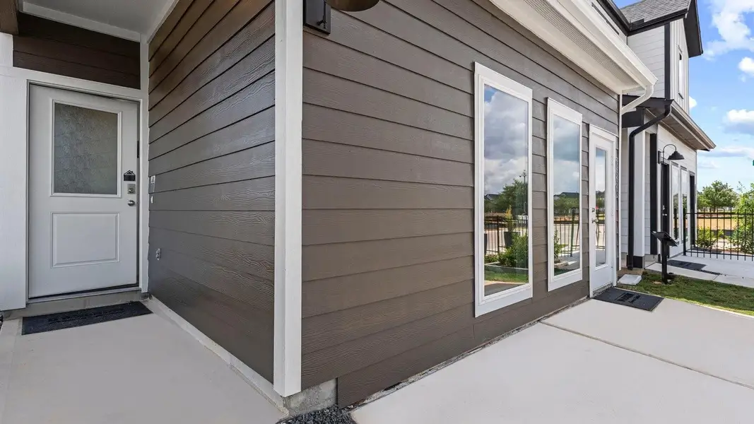 *Options vary. Dimensions approximate. Images/3D tour for illustration only.