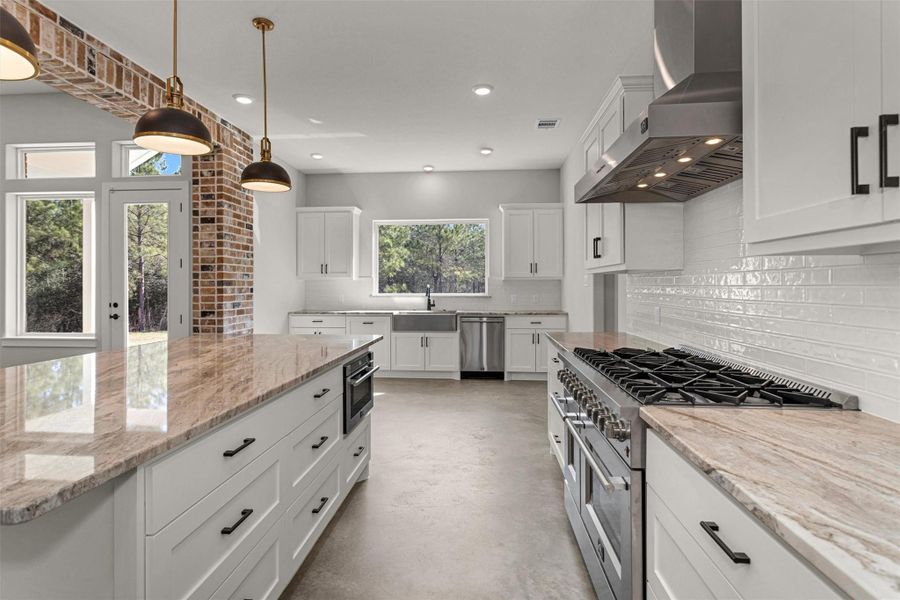 Furnished interior view inside a new home in , Willis (Image 5).
