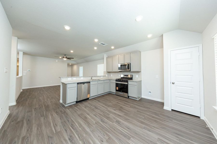 Furnished interior view inside a new home in River's Edge, Conroe (Image 4).