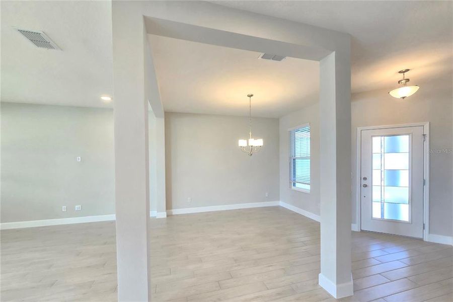 Spacious, unfurnished interior of a new home in Bay Lake Farms, St. Cloud (Image 26).