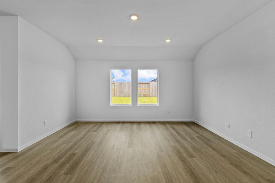 Spacious, unfurnished interior of a new home in Maple Woods, Hockley (Image 18). Spacious, unfurnished interior of a new home in Maple Woods, Hockley (Image 18).