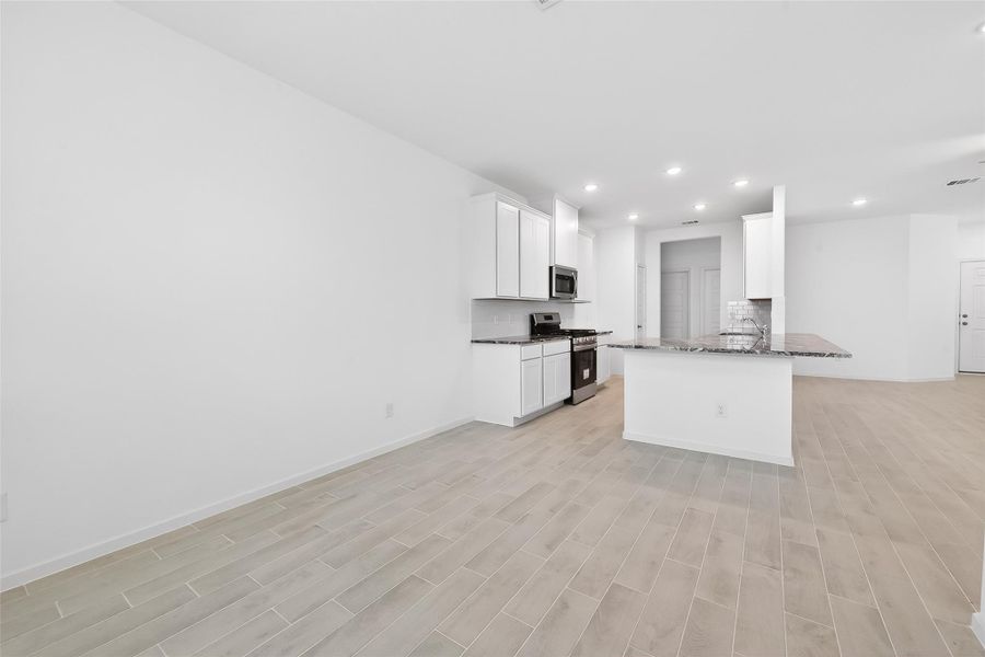 Spacious, unfurnished interior of a new home in Cypress Green, Hockley (Image 17). Spacious, unfurnished interior of a new home in Cypress Green, Hockley (Image 17).