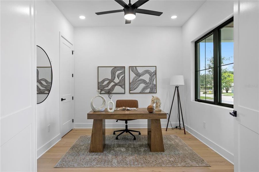 Furnished interior view inside a new home in , Tampa (Image 5).