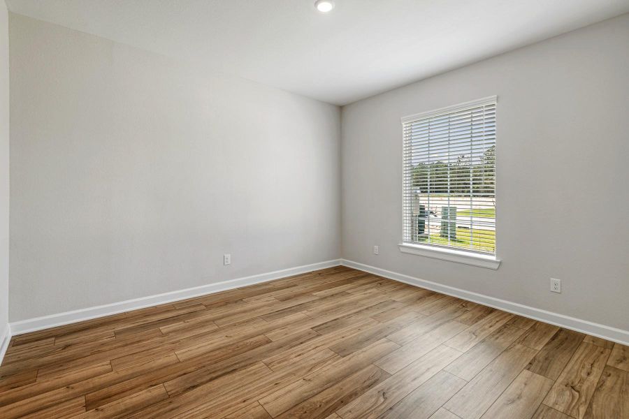 Spacious, unfurnished interior of a new home in Sweetwater Ridge, Conroe (Image 19). Spacious, unfurnished interior of a new home in Sweetwater Ridge, Conroe (Image 19).