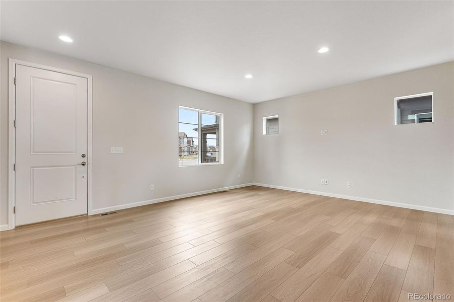 Spacious, unfurnished interior of a new home in Crescendo Collection at Reunion, Commerce City (Image 36). Spacious, unfurnished interior of a new home in Crescendo Collection at Reunion, Commerce City (Image 36).