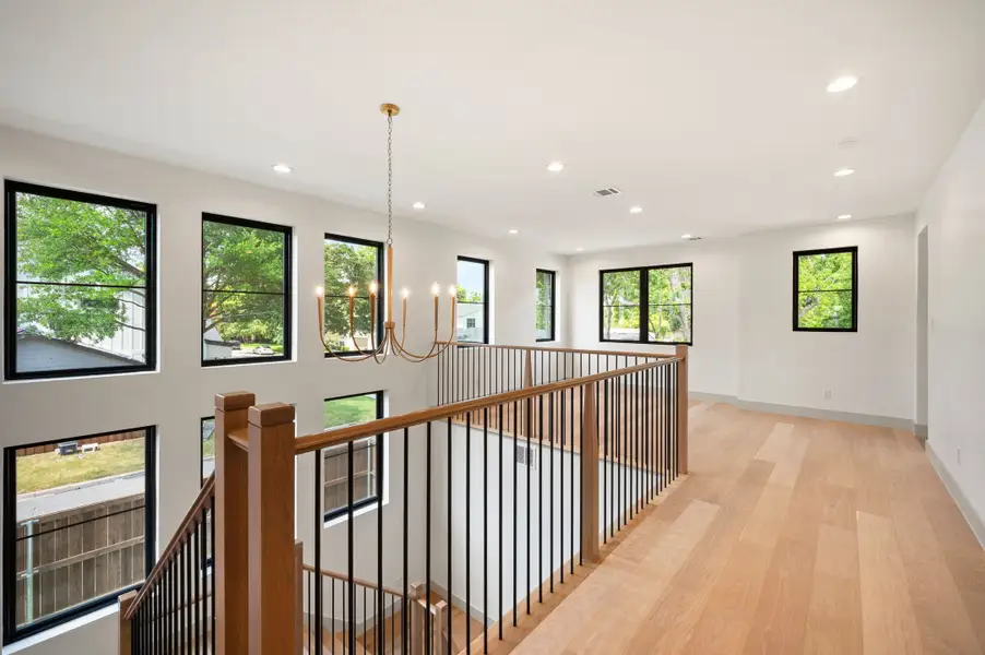 Spacious, unfurnished interior of a new home in , Dallas (Image 21).