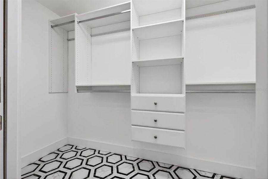 Spacious, unfurnished interior of a new home in , St. Petersburg (Image 25). Spacious, unfurnished interior of a new home in , St. Petersburg (Image 25).