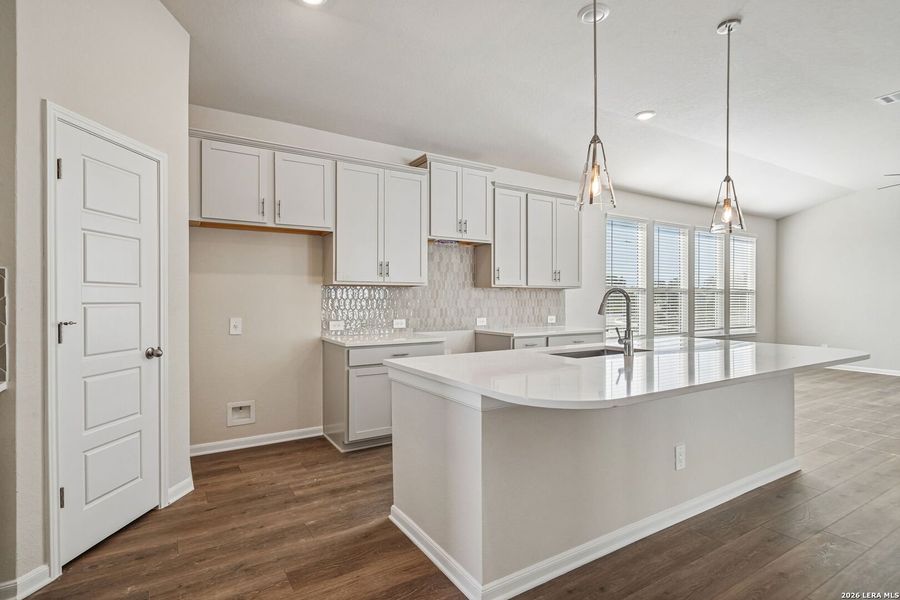 Furnished interior view inside a new home in Thomas Pond, San Antonio (Image 13).
