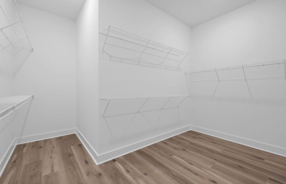 Representative unfurnished interior of a home built from the Mahogany by Pulte Homes in Fiddler's Cove, Kingsland (Image 18).