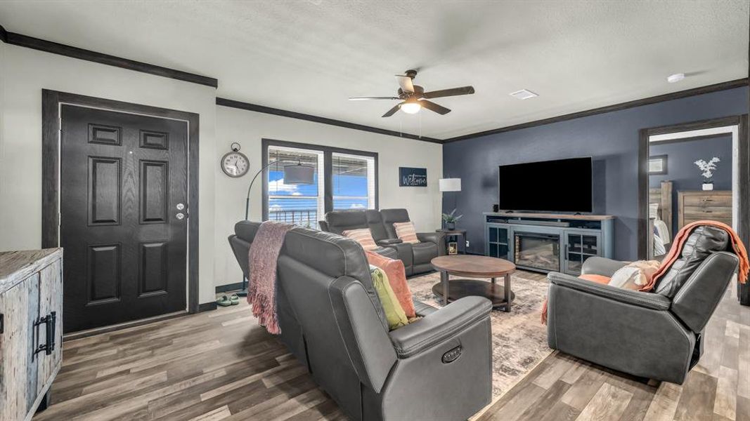 Furnished interior view inside a new home in , Comanche (Image 3).