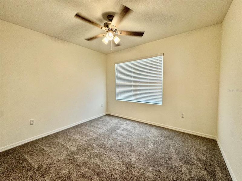 Spacious, unfurnished interior of a new home in Eden Hills, Lake Alfred (Image 15).