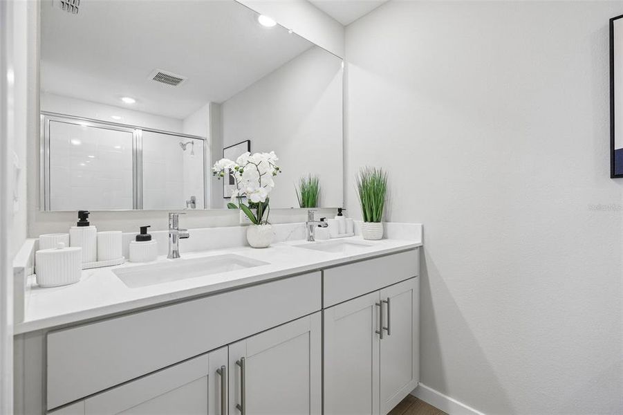 Furnished interior view inside a new home in Boulevard Oaks, Lady Lake (Image 20).