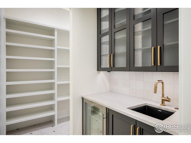 Butler's Pantry and HUGE walk-in pantry for all of your entertaining needs!