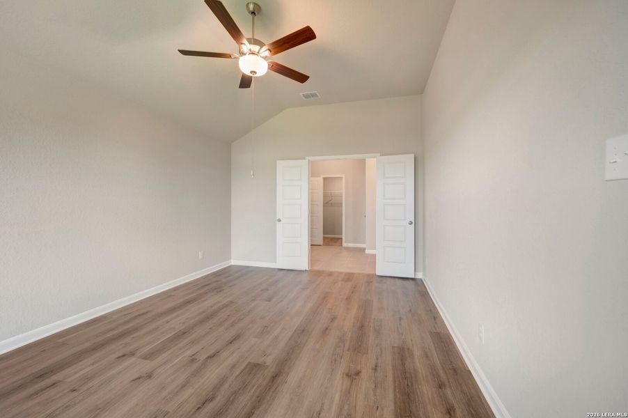Spacious, unfurnished interior of a new home in Legacy Hills, San Antonio (Image 37).