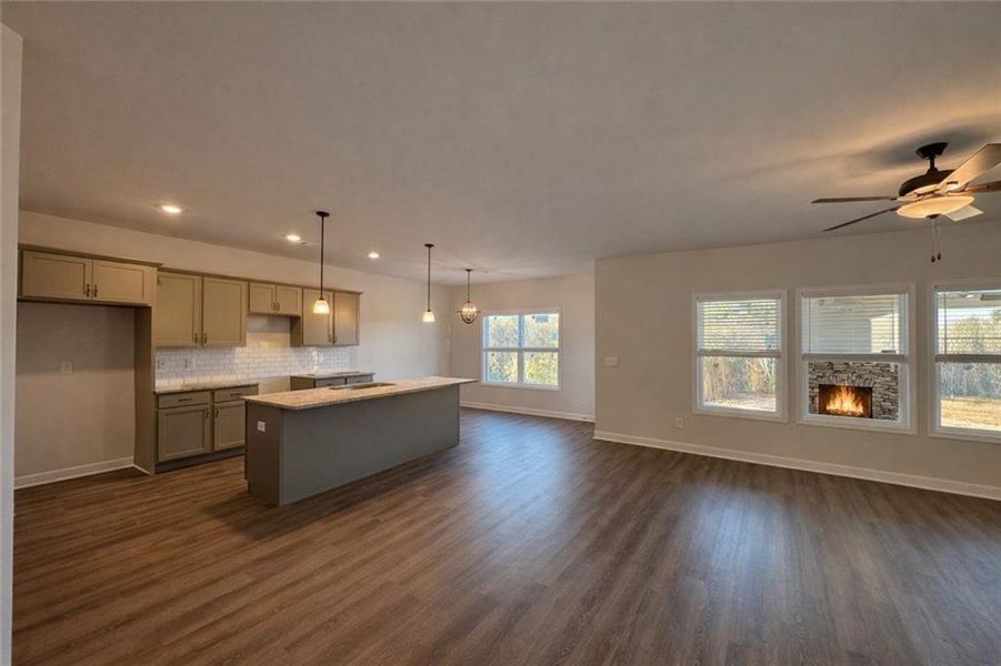 Spacious, unfurnished interior of a new home in , Lula (Image 7).