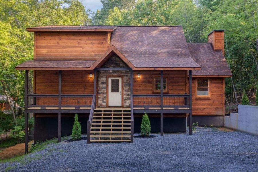 Front exterior of a new home in , Blue Ridge, GA, highlighting curb appeal (Image 19). Front exterior of a new home in , Blue Ridge, GA, highlighting curb appeal (Image 19).